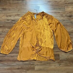 Grace + karma Top Womans 2X Mustard Yellow Satin Fairy Feminine‎